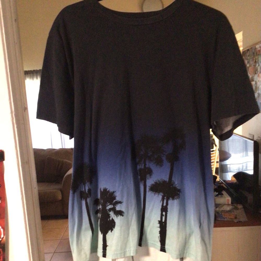 Mens XL Hollister t-shirt